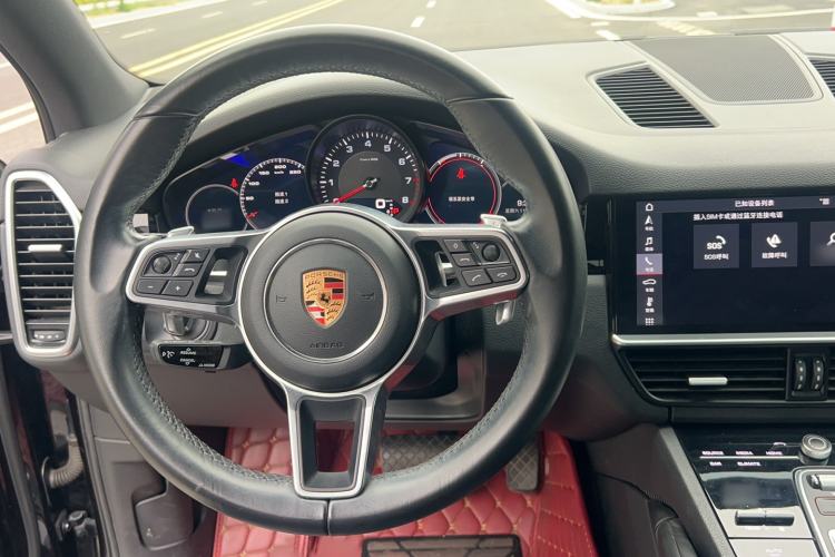 Used Porsche Cayenne 2018 Cayenne 3.0T Steering Wheel