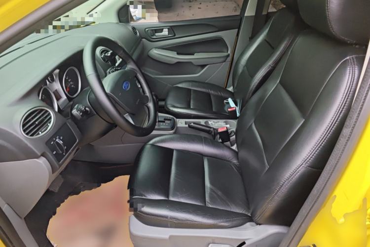 Used Ford Focus 2013 Hatchback Classic 1.8L Automatic Base Model
