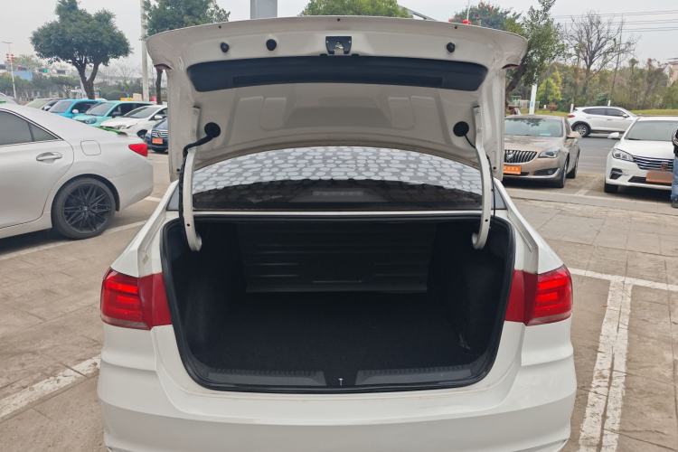 Used Volkswagen Santana 2021 1.5L Manual Fashion Edition Trunk