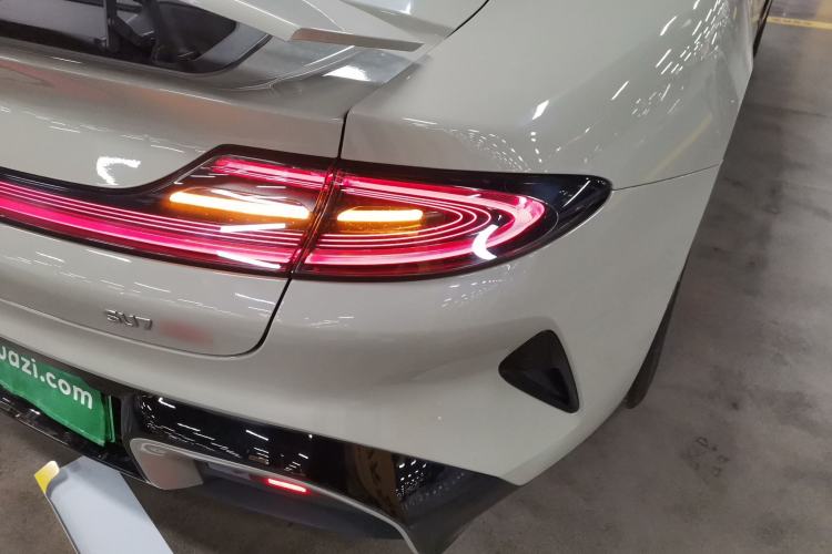 Used Xiaomi Auto SU7 2024 Four-Wheel Drive Ultra-Long Range Advanced Intelligent Driving Max Edition
