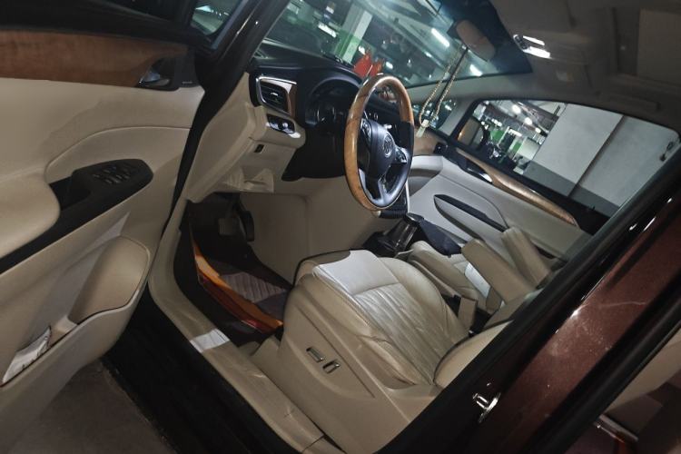 Used Buick GL8 2018 ES 28T Comfort Model China VI Standard
