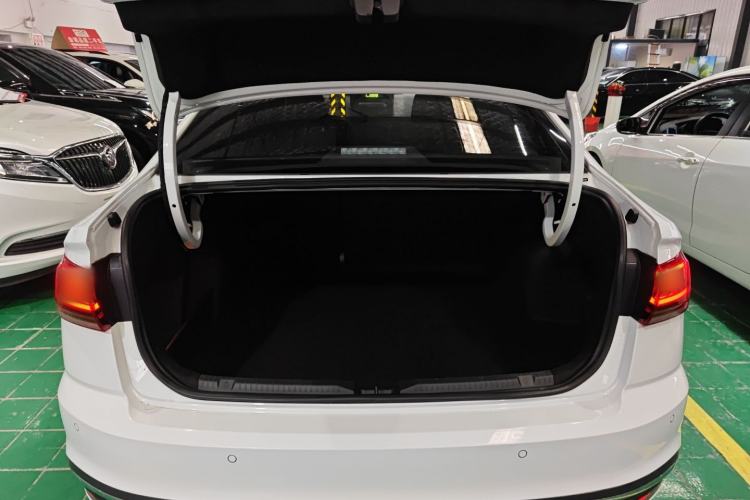 Used Volkswagen Bora 2024 200TSI DSG Comfort Edition Trunk