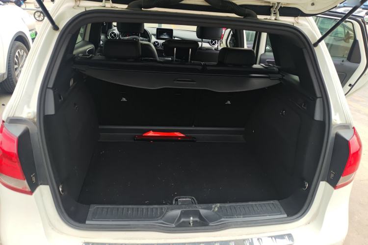 Used Mercedes-Benz B-Class 2015 B 200 Sport Edition Trunk