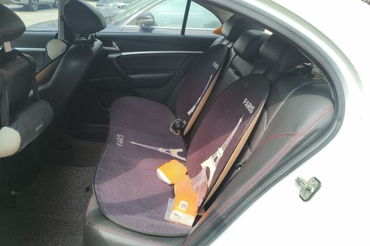 Used Geely Auto Emgrand 2015 Sedan 1.5L Manual - Top Trim Level
