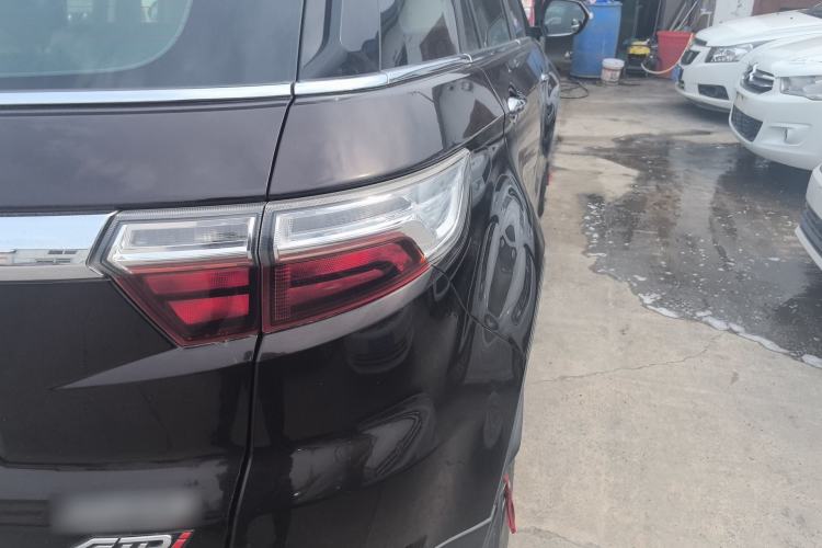 Used JMC Yusheng S330 2016 1.5L GTDi Automatic Two-Wheel Drive Fashion Edition Right Rear Taillight