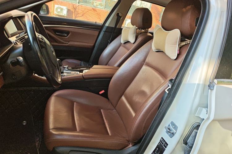 Used BMW 5 Series 2014 525Li Leading Model
