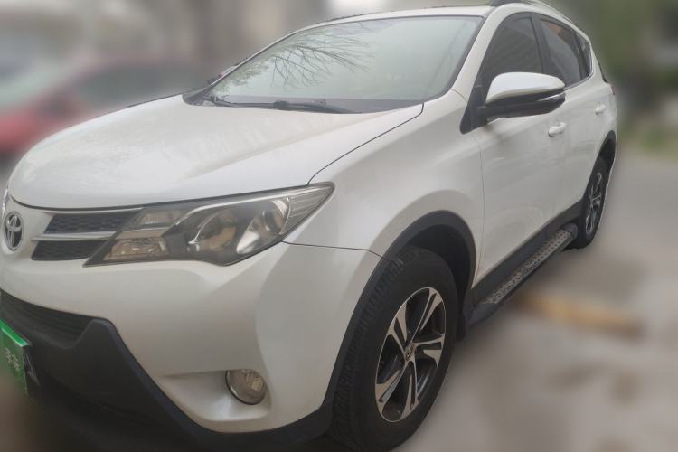 Used Toyota RAV4 2015 2.0L CVT 4x4 Trend Edition