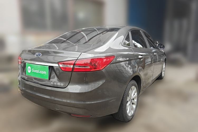 Used Ford Escort 2015 1.5L Automatic Fashion Model
