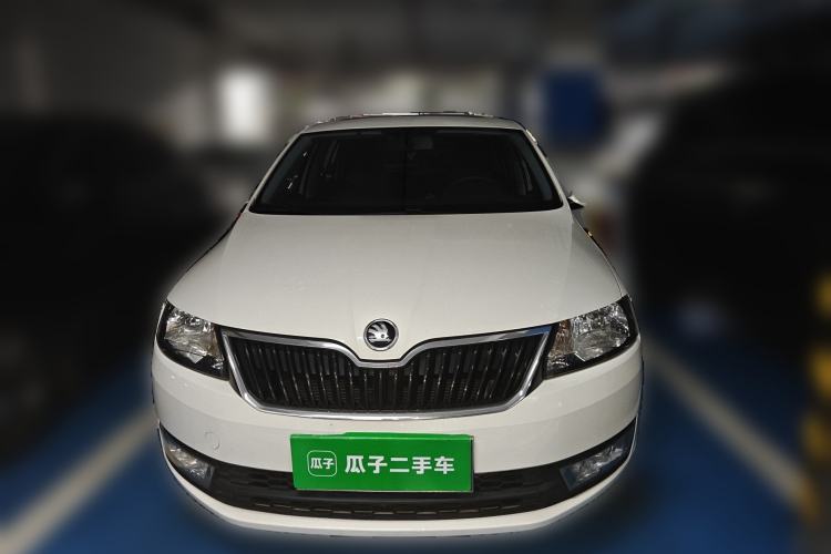 Used Skoda Rapid Spaceback 2016 1.6L Manual Trend Edition
