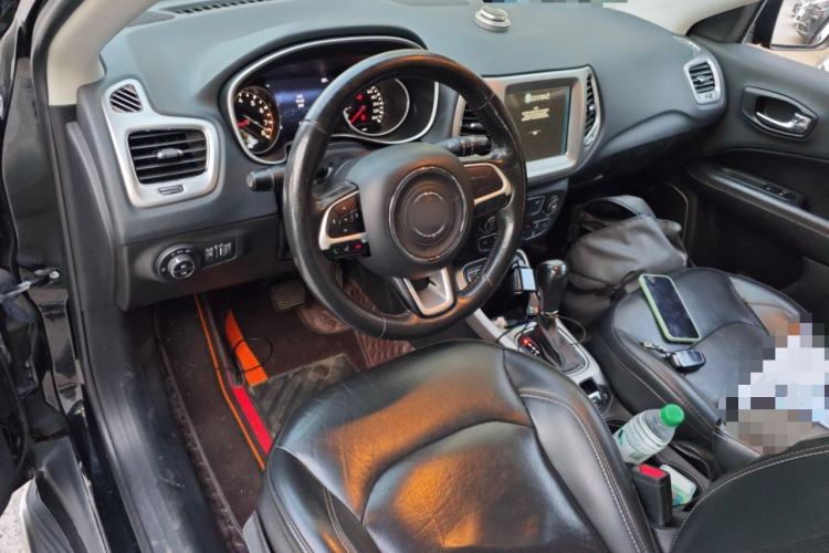 Used Jeep Compass 2017 200T Automatic Family Edition
