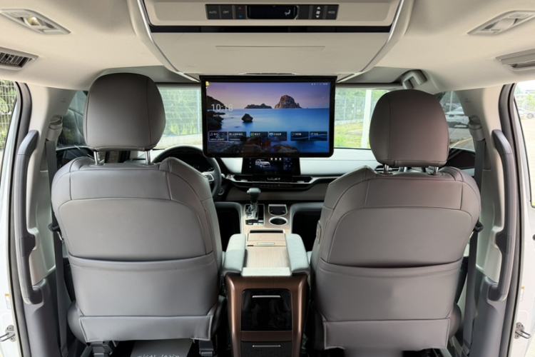 Used Toyota SIENNA 2024 2.5L Hybrid Comfort Edition
