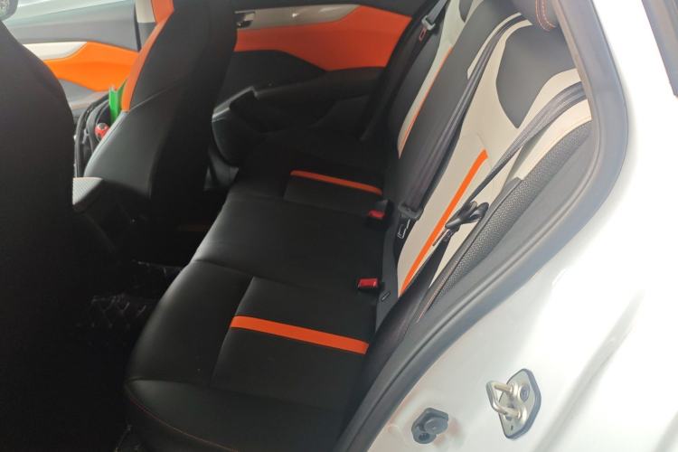 Used Dongfeng Aeolus Yixuan 2023 Mach Edition 1.5L Automatic Chasing Wind Version Left Rear Seat