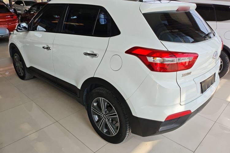 Used Hyundai ix25 2015 1.6L Automatic Two-Wheel Drive Smart GLS Trim Rear Left 45 Deg