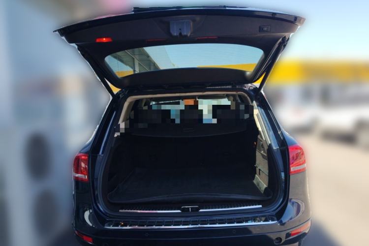 Used Volkswagen Touareg 2011 3.0 TSI Standard Version
