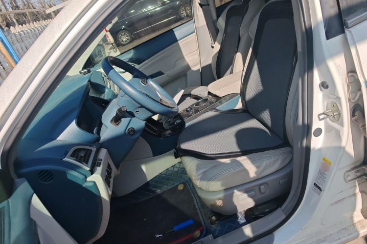 Used BYD Qin New Energy 2014 1.5T Flagship Model
