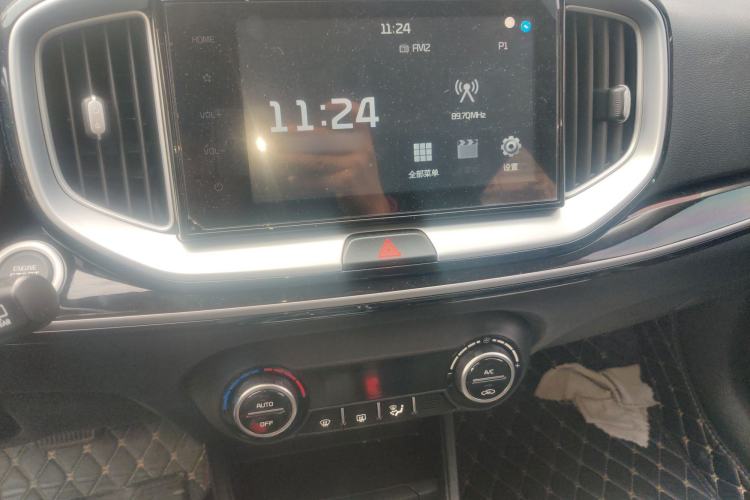 Used Kia kx1 Stonic 2021 1.4L CVT Fun & Sunroof Model