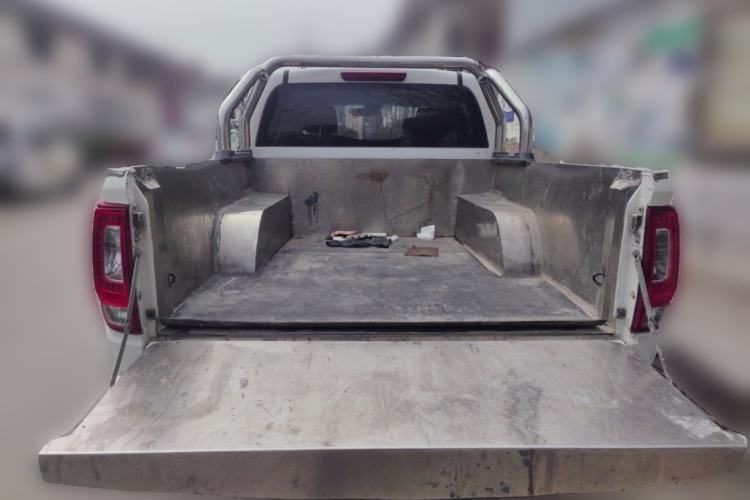 Used Great Wall Wingle 6 2017 2.4L Gasoline Two-Wheel Drive Elite Version 4G69