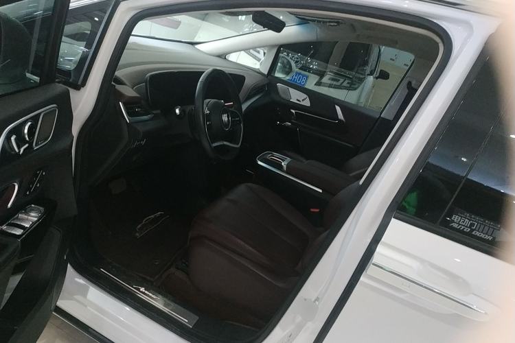 Used Buick Century 2023 2.0T Six-Seater Yinshi Edition
