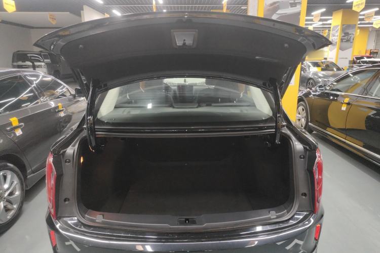 Used Hongqi E-QM5 2023 Revised Version Basic Travel Edition
