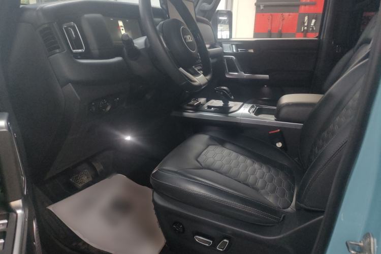 Used 212 T01 2025 2.0T Changfeng