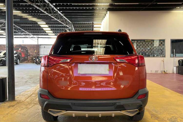 Used Toyota RAV4 2013 2.0L CVT Four-Wheel Drive New Edition