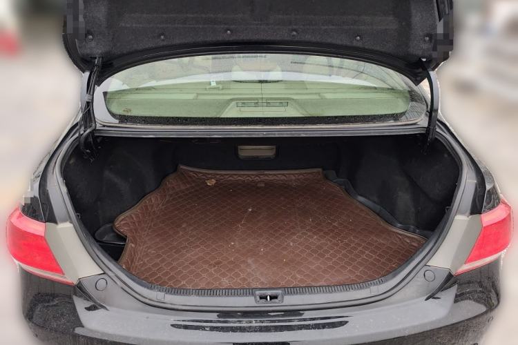 Used Toyota Camry 2010 240G Classic Edition Trunk