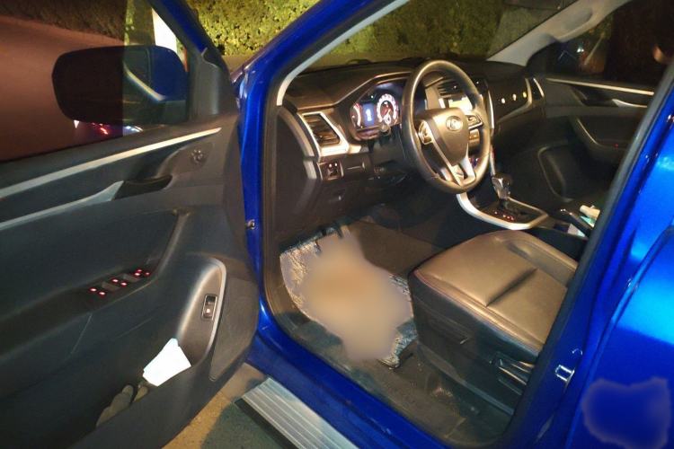 Used SAIC MAXUS T60 2017 2.0T Gasoline Automatic Two-Wheel Drive High-Ride Elite Standard Cabin