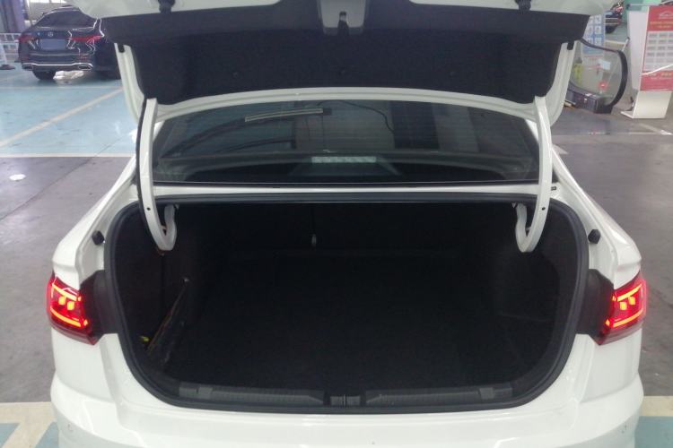 Used Volkswagen Bora 2023 200TSI DSG YueXing PRO Edition Trunk