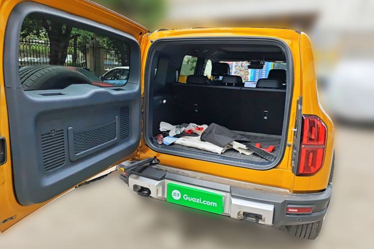 Used Formula Leopard Leopard 5 2023 Navigator Edition