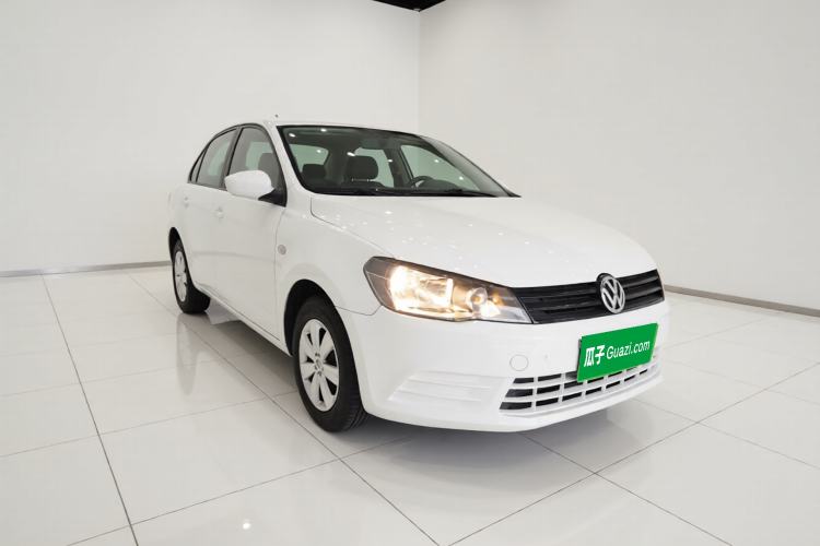Used Volkswagen Jetta 2013 1.6L Automatic Fashion Model Exterior 1