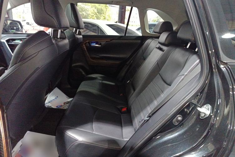 Used Toyota Wildlander 2022 2.0L CVT Two-Wheel Drive Luxury PLUS Edition Left Rear Seat