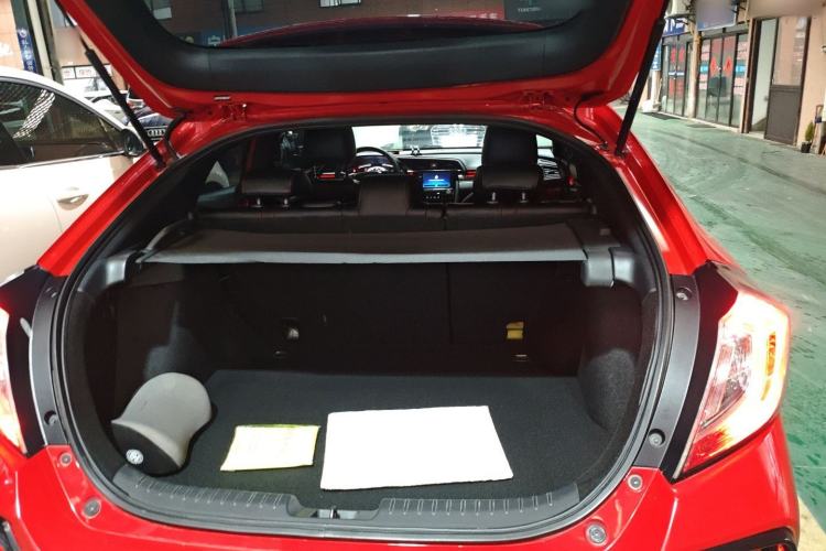 Used Honda Civic 2021 HATCHBACK 220TURBO CVT Trendy Cool Edition
