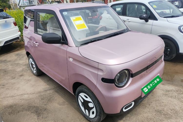 Used Geely Galaxy Panda 2025 210 km – Yuanqi Bear Front Right 45 Deg