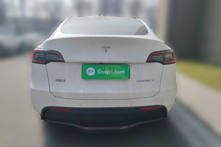 Used Tesla Model Y 2022 Long-Range All-Wheel-Drive Version
