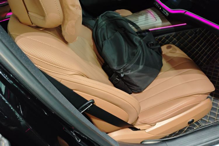 Used Mercedes-Benz E-Class New Energy 2024 E 350 e L Plug-in Hybrid Sedan
