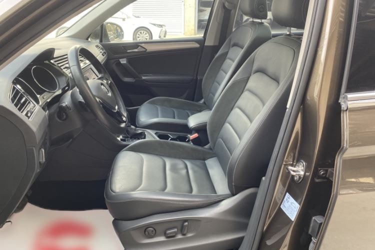 Used Volkswagen Tiguan L 2018 Facelift 330TSI Automatic Two-Wheel Drive Luxury Edition Left Front Seat