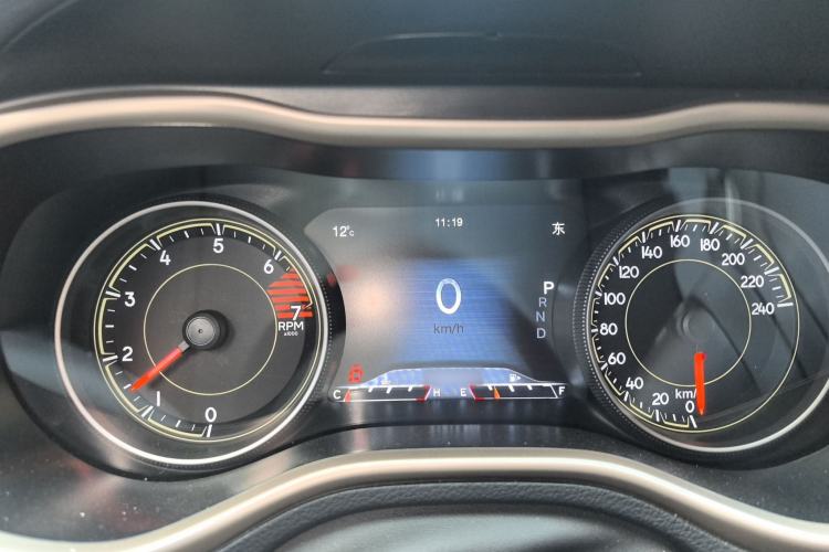 Used Jeep Cherokee 2017 2.0L Superior Edition
