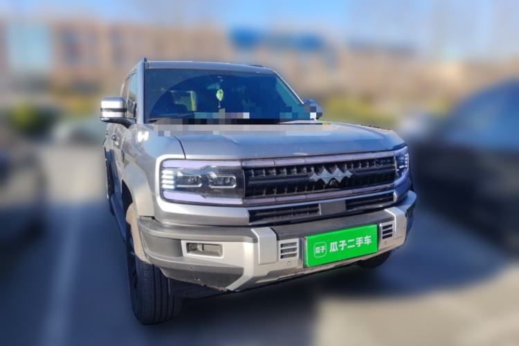 Used Formula Leopard 5 2023 Navigator Edition
