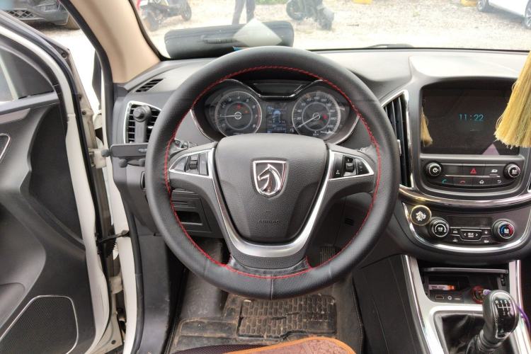 Used Baojun 560 2016 1.8L Manual Luxury Edition