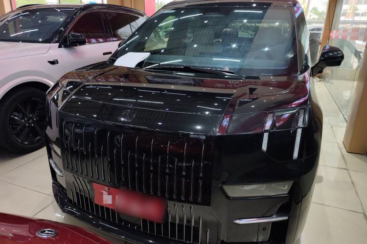 Used Zeekr 009 2022 WE Edition Front