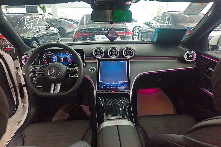 Used Mercedes-Benz C-Class 2023 Restyled C 260 L Sport Edition Center Console