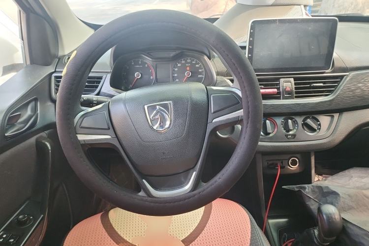 Used Baojun 310 2016 1.2L manual Comfort trim level Steering Wheel