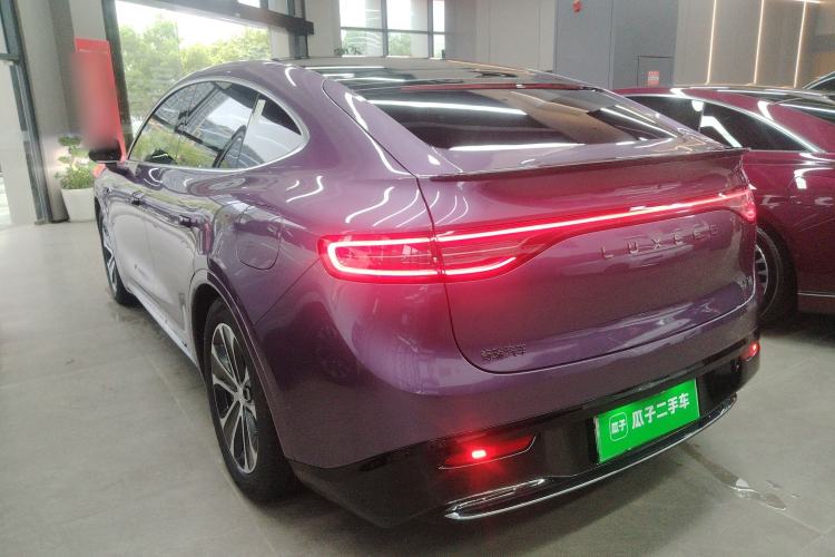 Used Hima Luxeed R7 2024 All-Electric 802 km Max Rear Left 45 Deg