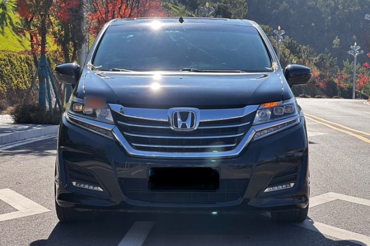 Used Honda Elysion 2016 2.4L Comfort Edition
