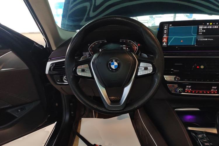 Used BMW 5 Series 2023 Updated 530Li Luxury Package Prestige Version Steering Wheel