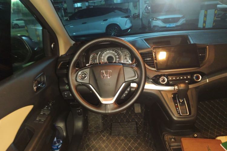 Used Honda CR-V 2016 2.0L two-wheel drive Urban Edition Steering Wheel