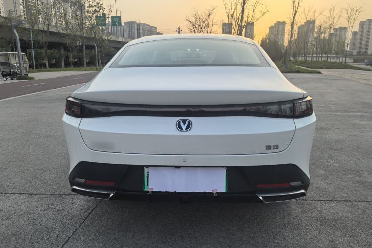 Used CHANGAN Eado PHEV 2025 Smart New Blue Whale 145KM High-Energy Edition
