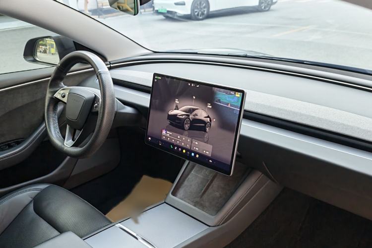 Used Tesla Model 3 2023 Long-Range All-Wheel-Drive Version