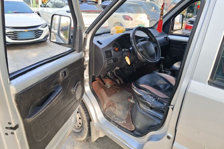 Used Wuling Rongguang Small Truck 