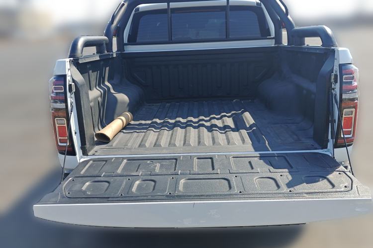 Used Great Wall Poer 2023 2.0T Passenger Version Automatic Gasoline Two-Wheel Drive Comfort Trim – GW4C20B
